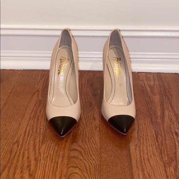 Jerome C. Rousseau Cream & Black Heels - Picture 2 of 7